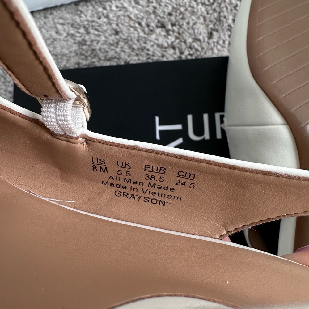 Naturalizer
Grayson Mary Jane Slingback - Picture 6 of 7